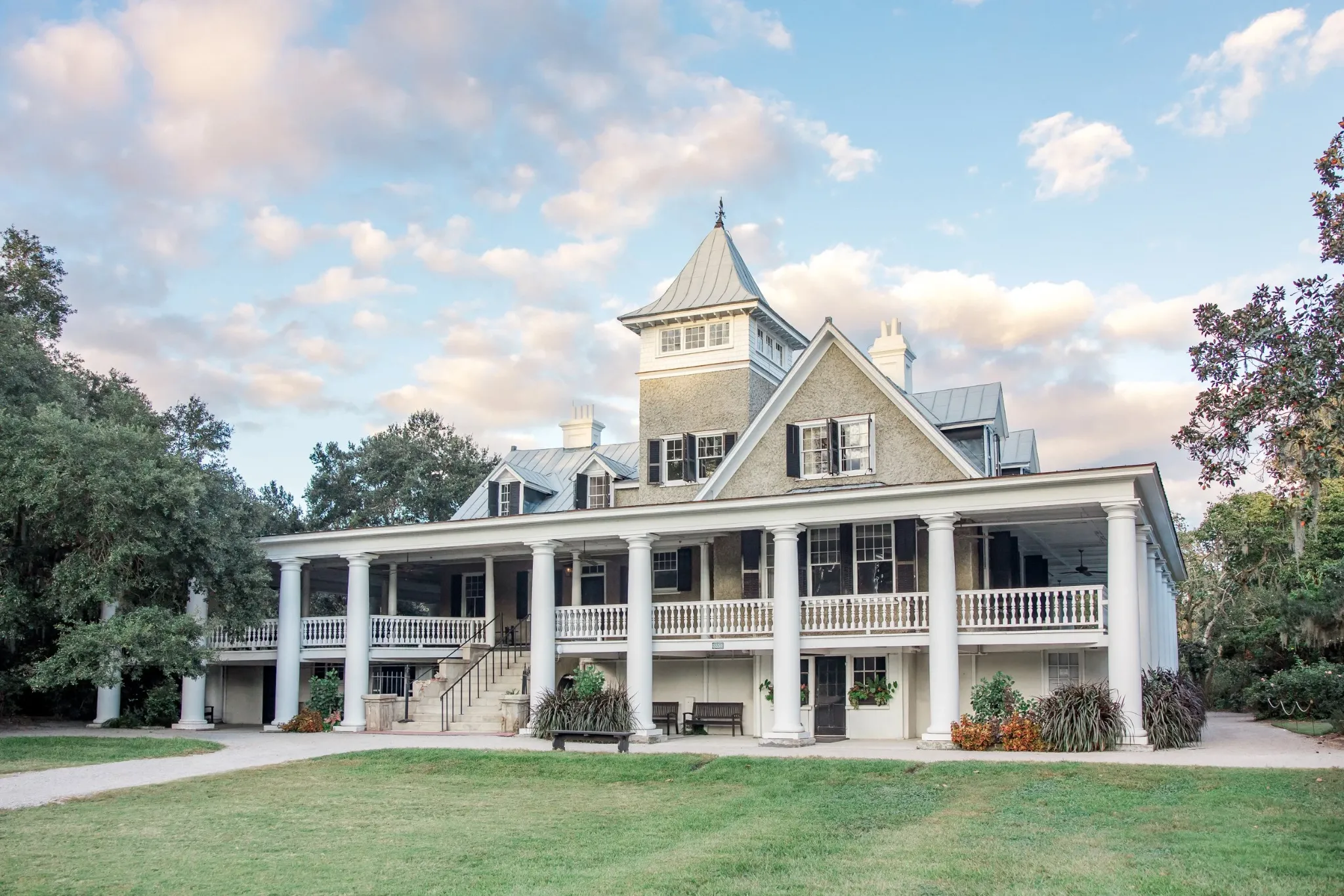 Historic house at Magnolia Plantation & Gardens